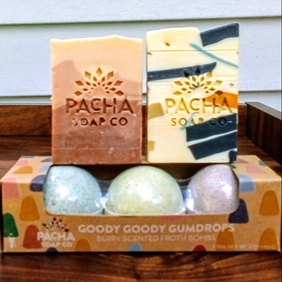 Pacha Soap Co Other - Pacha Soap Co Handmade Bar Soap & Berry Bath Bombs Organic Bundle NIB